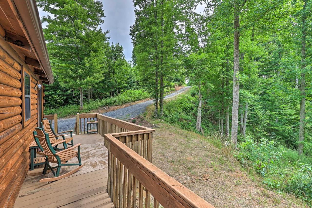 Quaint Log Cabin With Views Near West Jefferson Warrensville エクステリア 写真